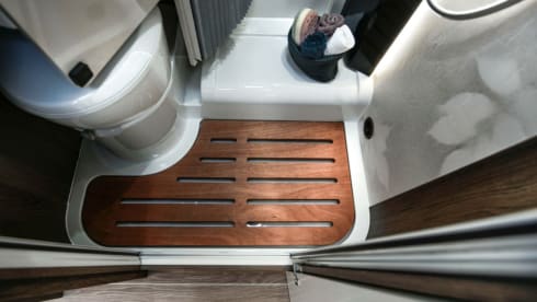 Horizon – 4 berth Roller Team semi-integrated from 2025