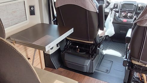 Hammer Grand Canyon bus camper