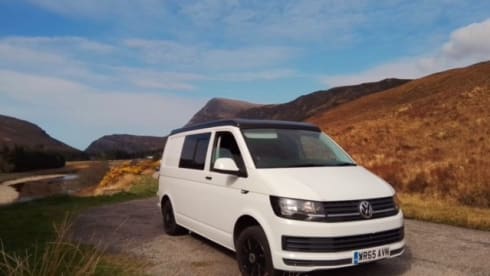 SCOTTISH EXPLORER T6 – VW POP TOP CAMPER 4 BERTH