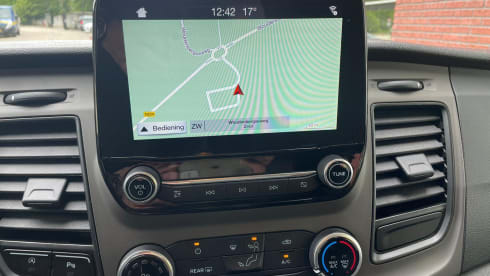 Nugget – 4p Ford bus from 2020