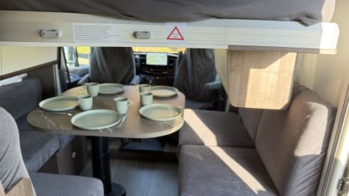 5p Benimar semi-integrated uit 2025