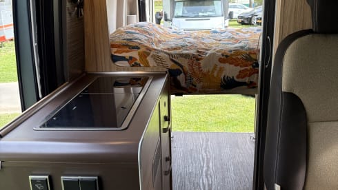 Uluru – 4p Hymer Ayers Rock bus uit 2018