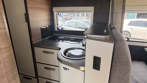 5p Knaus semi-integrated from 2019