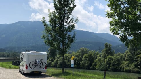 5 person Adria matrix 680 SP half integral camper