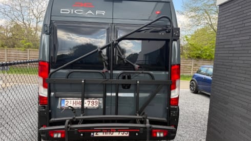 2p Adria Mobil bus uit 2025