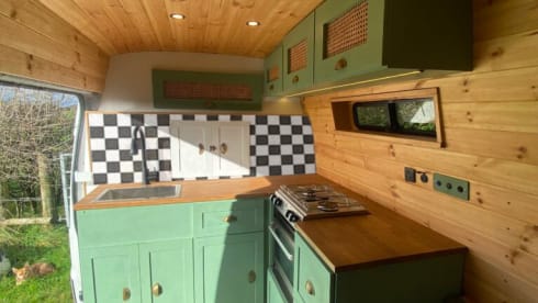 Bert – 2 Berth Transit Stealth Van, Cosy, Homely, Great Value