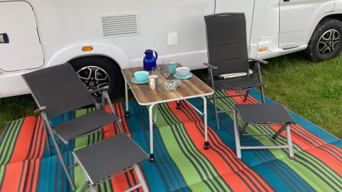 Whinni – Einsteigen, los fahren .... Urlaub!