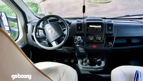 7 sleeping places rimor seal 9 fiat