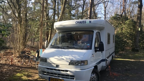 Neat 4 person camper