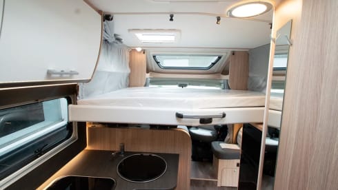 T69L – Hele mooie ruime 4 persoons Sunlight camper uit 2023, veel bergruimte.