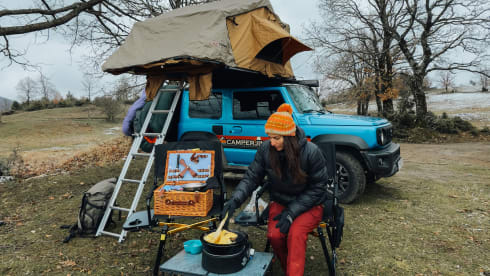 Jimny BLUE - Greece – Crea ricordi: esplora la tua avventura con Camper Jimny