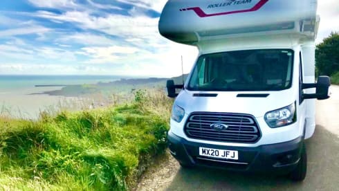 Max – 'Relax in Max' - Modern, Fully Equipped, 4 Berth Motorhome. 