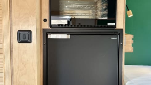 Evergreen – Luxury Off-Grid Campervan