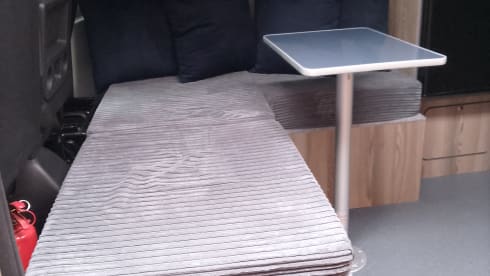 athena – 2014 Vauxhall Movano 3 berth campervan