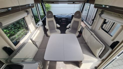 Luxurious Dethleffs Trend integrated (with level system, double air conditioning and zp)