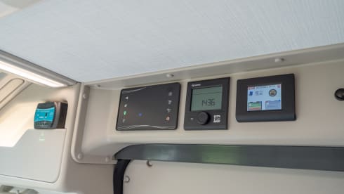 Off the Grid 1 – Brand new 6.36 bus camper with automatic transmission and solar panel, "off the grid no. 1"