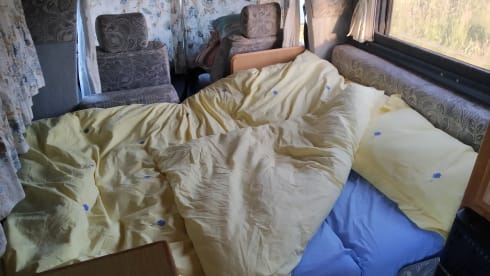 Jeremy Morehouse – Classic Coach-built 98 Autosleeper Clubman GL for off-grid living