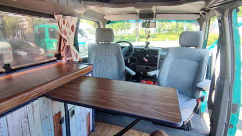 Ted – Nice Volkswagen T4 Westfalia for 3 people