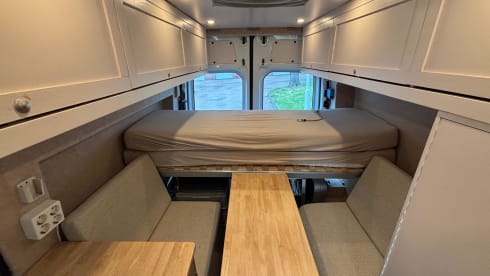 Donny – 2-seater Mercedes-Benz bus from 2013