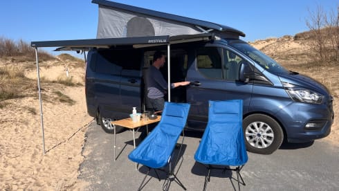 Dries – Ford Nugget plus 4p (push roof) ideal for road trip/free camping