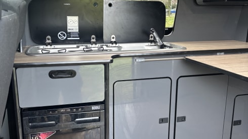 Volkswagen Transporter Professional Campervan