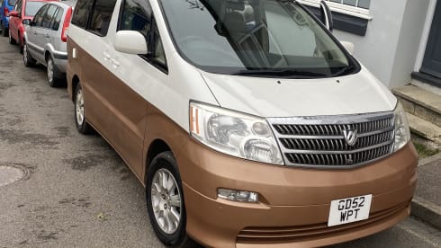 3 berth Toyota Alphard campervan. **INSURANCE INCLUDED**