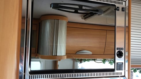 Dolores – 5p Hymer integrated from 2004