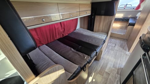 2016 Bailey Approach Advance 665 - 6 Berth