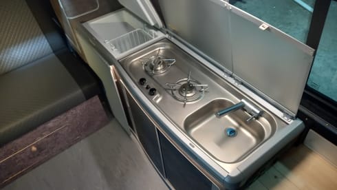 Harry – Camping-car bus Volkswagen SUNLINER XL LUXE 5p, construit en 2023 !