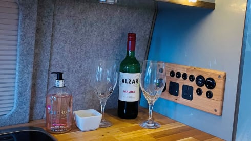 Bobella – 2021 - Luxury - Volkswagen LWB Automatic Camper-Van 