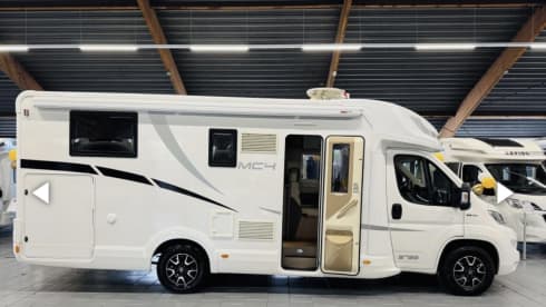 4p McLouis semi-integrated from 2019