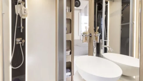 Rollerteam zefiro 266TL – Mooie nieuwe mobilhome/camper met alles op en aan van 2022!