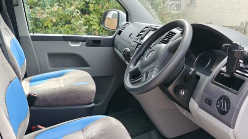 Ellice Mary – Camper Volkswagen a 4 posti letto del 2013