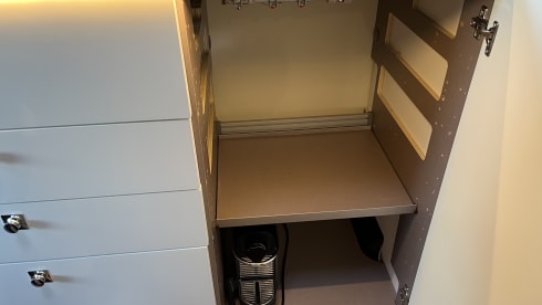 Vrijheid 3 – Very luxurious Bürstner T690 Length beds + lifting bed 2023