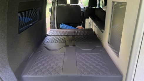 ADDAM – 4 berth Volkswagen bus from 2016