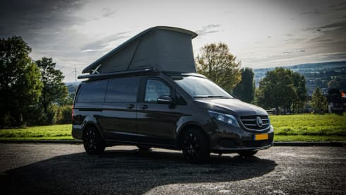 4p Mercedes-Benz bus from 2015
