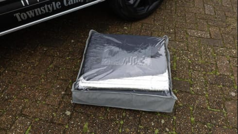 Volkswagen T5, NEW BUILT-IN AUTOMAT-150HP-