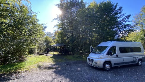 Moses The Van – Moses The Van: 4 person Fiat bus camper from 2011