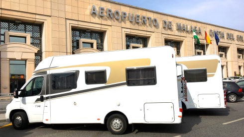Carado T334 – Discover SPAIN with the camper! Rent a Carado MODEL 2021 now