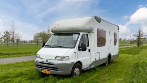 4p Knaus integrated from 2002