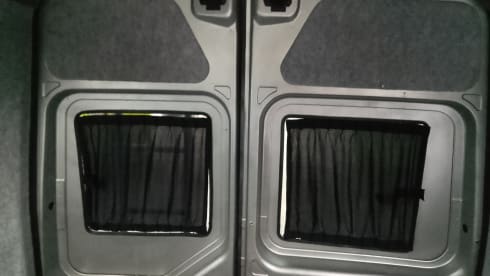 athena – 2014 Vauxhall Movano 3 berth campervan