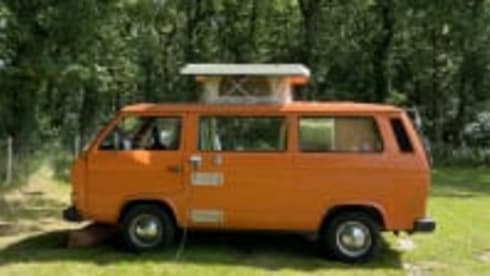 Toby – 2p Volkswagen bus from 1983