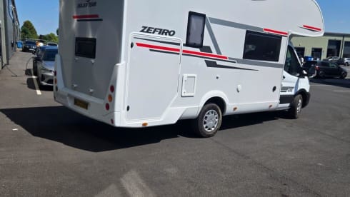 MOTORHOME HIRE: 2023 Roller Team Zefiro 675 Motorhome 2.0
