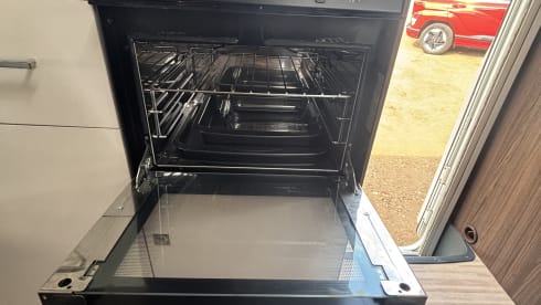 Betty  – 6 berth Benimar Mileo from 2018
