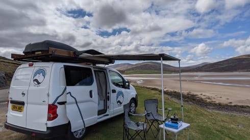 Basten – 2 berth Nissan bus from 2014