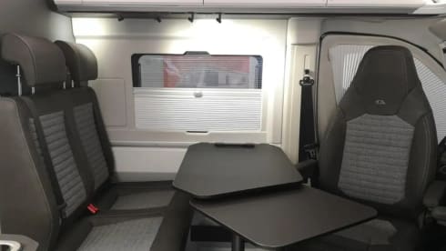 Snoozle II – Adria Twin Max 180 pk Automaat 2025 
