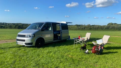 Luxury VW T5 Campervan For hire, 2 Berth