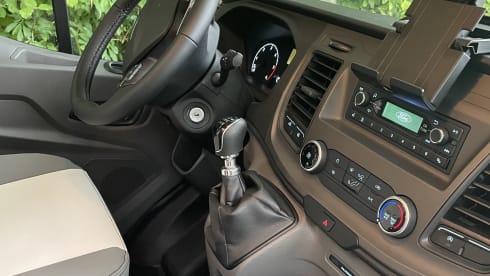 Marie-Louise – 6p Ford alcove from 2023