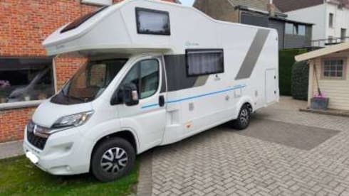 King Camper – 5p Sun Living alcove uit 2021