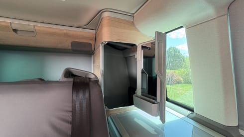 Jess – 4 berth Volkswagen campervan from 2020